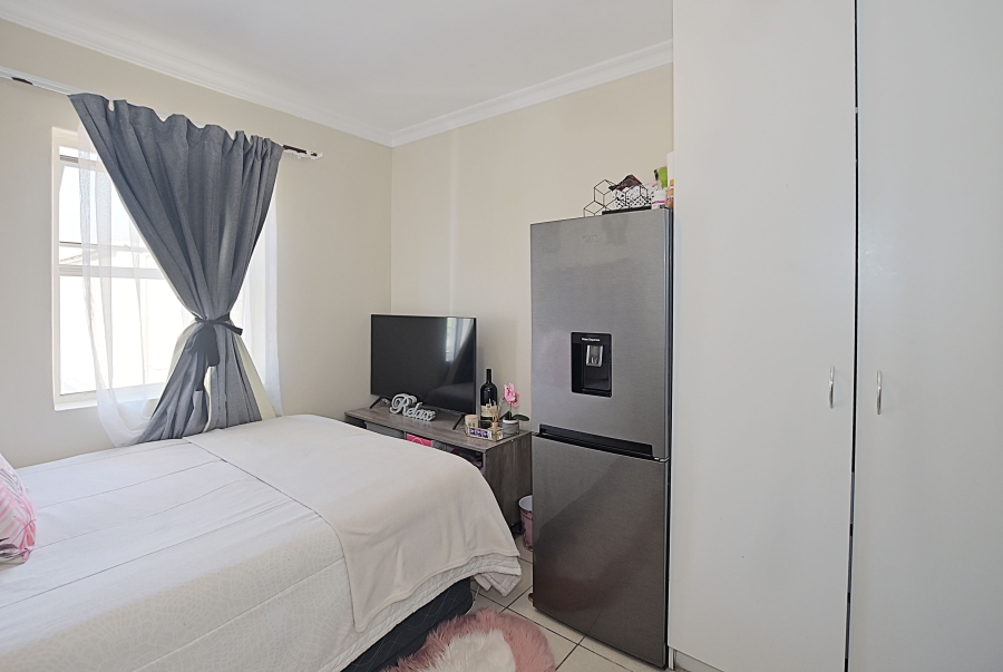 3 Bedroom Property for Sale in Parklands Western Cape